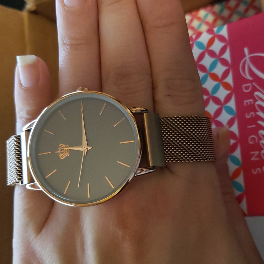 New never wore premier designs Watch